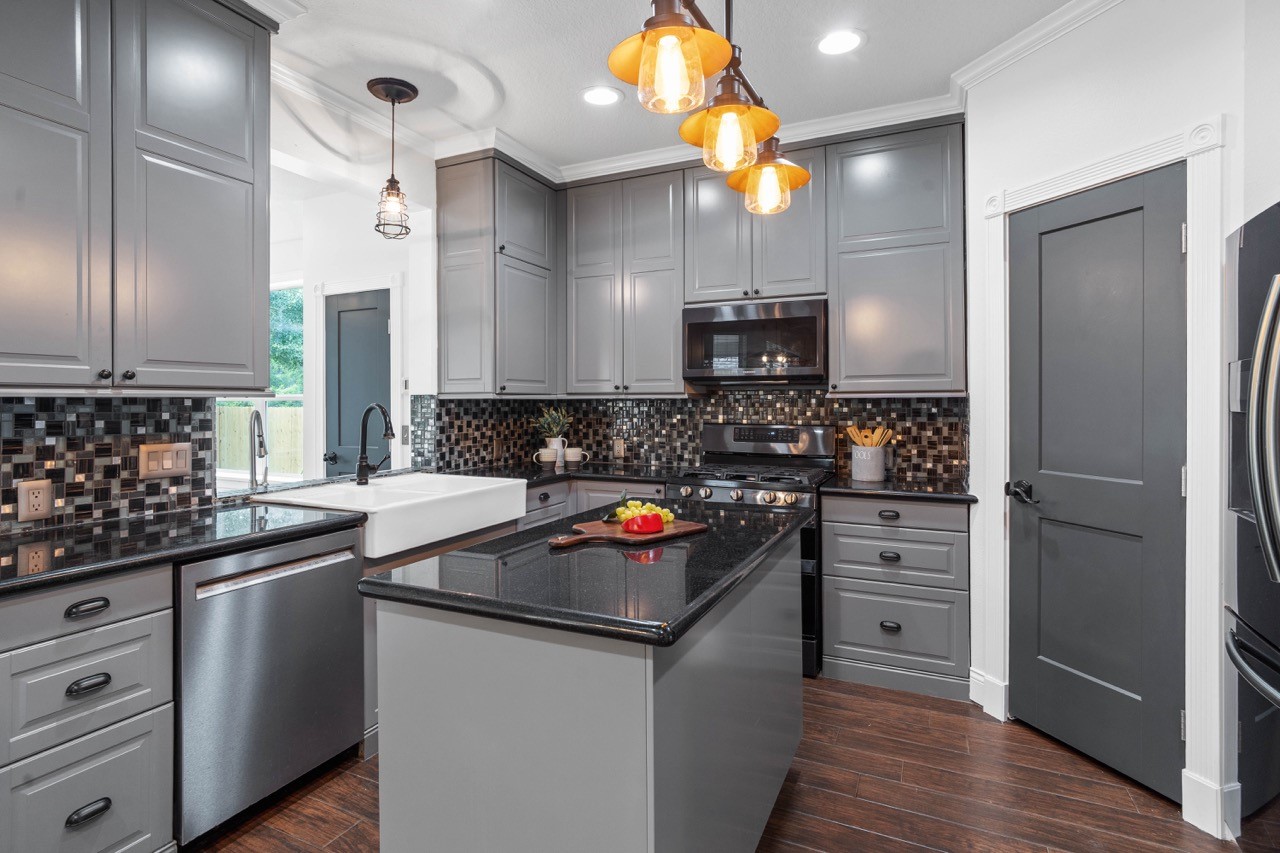 20406 Ranger Point Court Katy, TX 77450 - Photo 15 of 50 Chefs Dream and Entertaining Kitchen