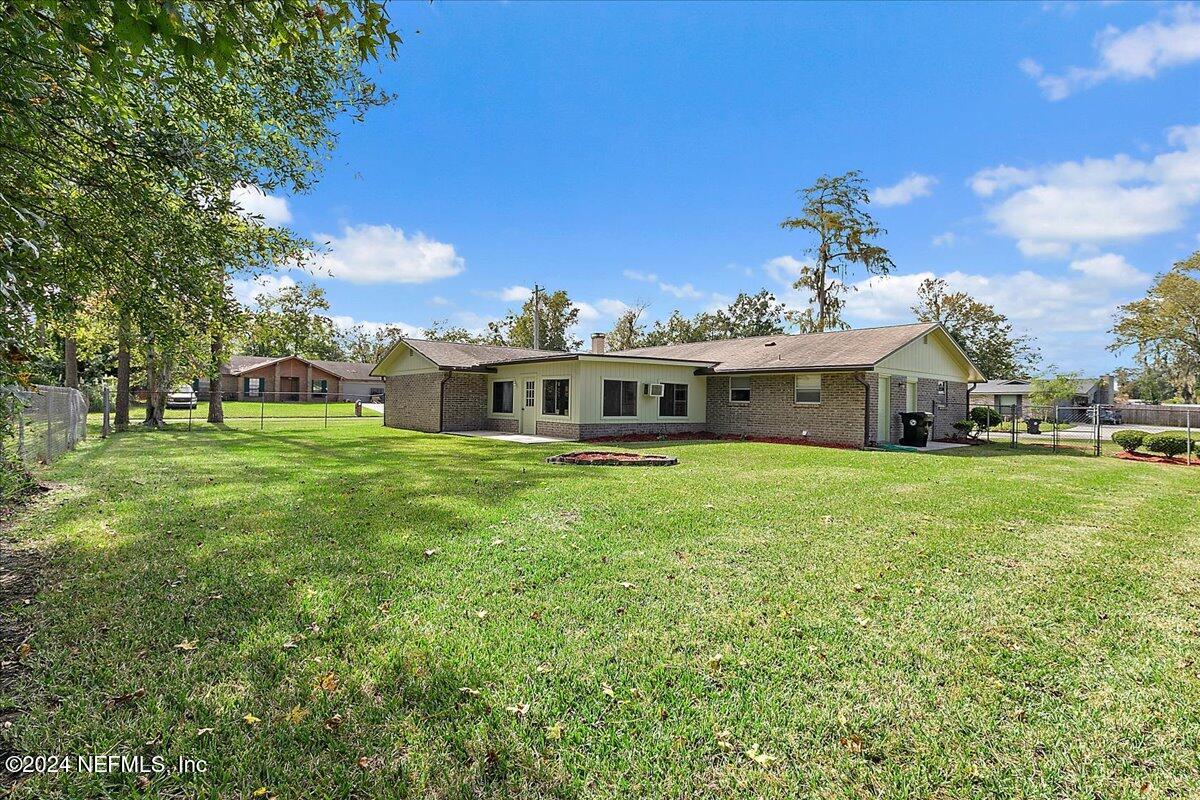 1765 Gumtree Drive Orange Park, FL 32073 - Photo 23 of 27 Backyard