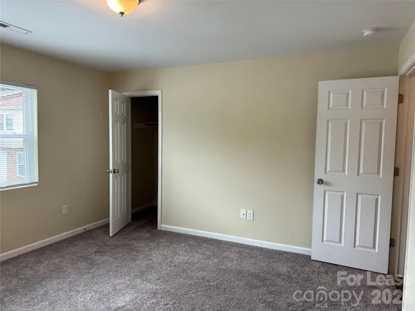 $1,205 | 2345 Carmine Street, Unit 4, Charlotte, NC 28206