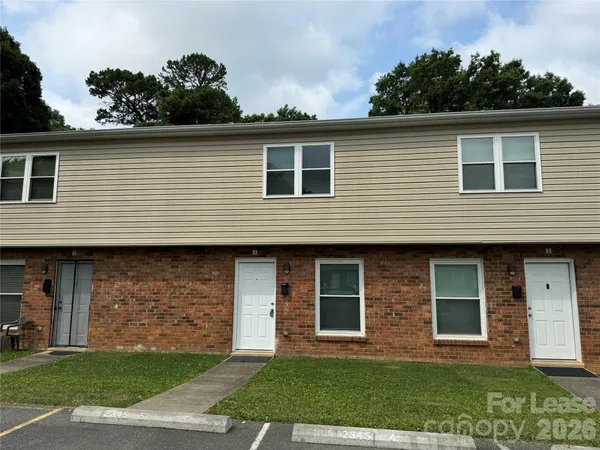 $1,205 | 2345 Carmine Street, Unit 4, Charlotte, NC 28206