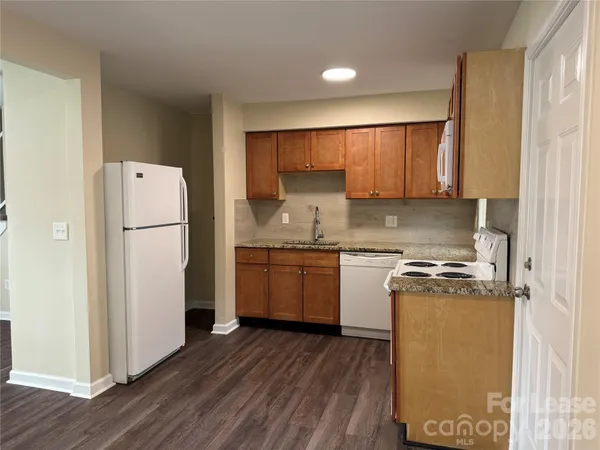 $1,205 | 2345 Carmine Street, Unit 4, Charlotte, NC 28206