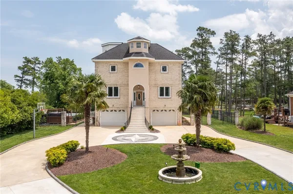 $2,450,000 | 108 Anchor Lane, Yorktown, VA 23692