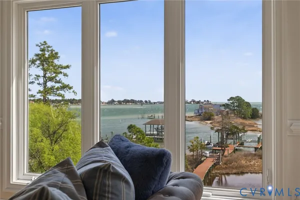 $2,450,000 | 108 Anchor Lane, Yorktown, VA 23692