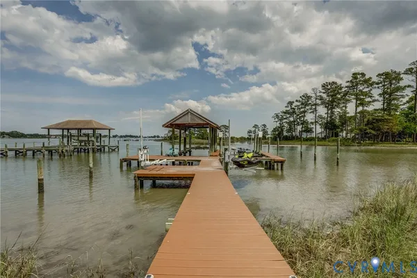 $2,450,000 | 108 Anchor Lane, Yorktown, VA 23692