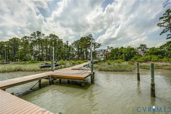 $2,450,000 | 108 Anchor Lane, Yorktown, VA 23692