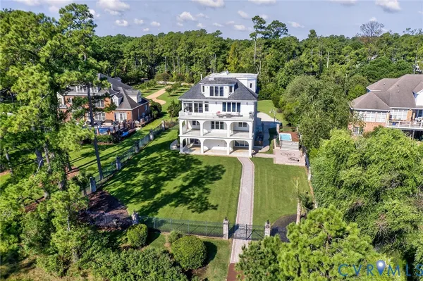 $2,450,000 | 108 Anchor Lane, Yorktown, VA 23692