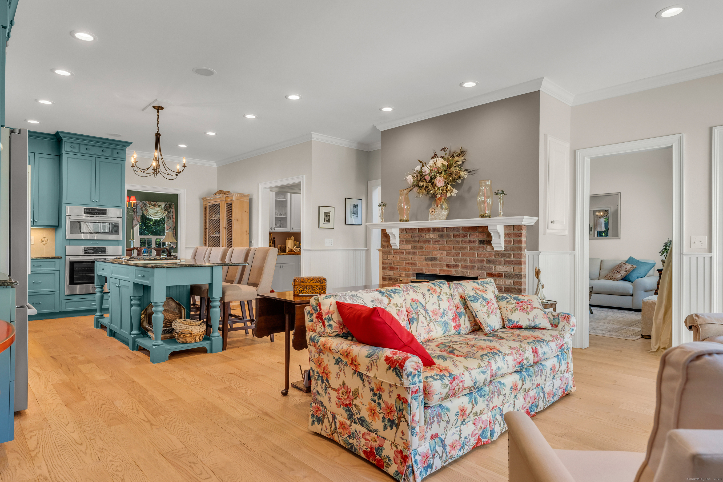 41 Allison Drive Madison, CT 06443 - Photo 18 of 40 a living room with furniture and kitchen view