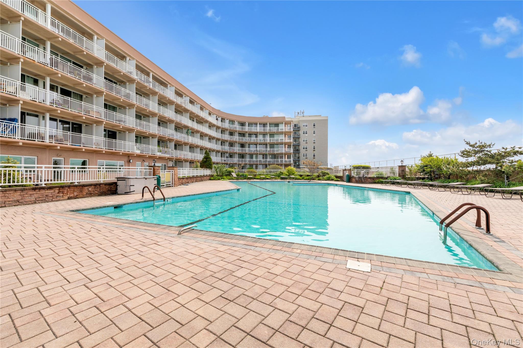830 Shore Road, Unit 3I Long Beach, NY 11561 - Photo 22 of 23