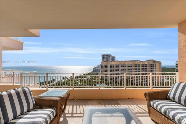 $5,100,000 | 791 Crandon Boulevard, Unit PH04, Key Biscayne, FL 33149