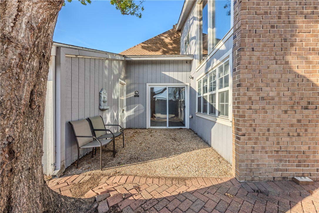 2002 South Lubbock Street Brenham, TX 77833 - Photo 16 of 26 View of patio