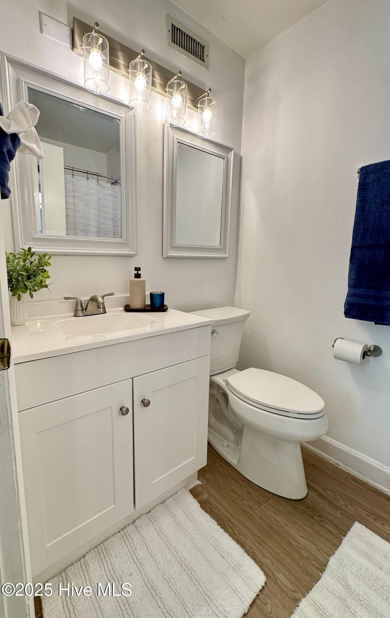 1505 Salter Path Road, Unit 128 Indian Beach, NC 28512 - Photo 8 of 28 Primary bath