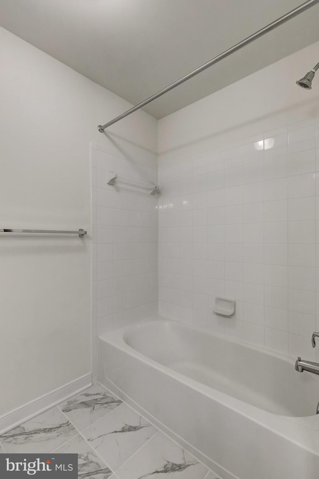13930 Fox Hill Road Sparks, MD 21152 - Photo 21 of 30 Hall Bath