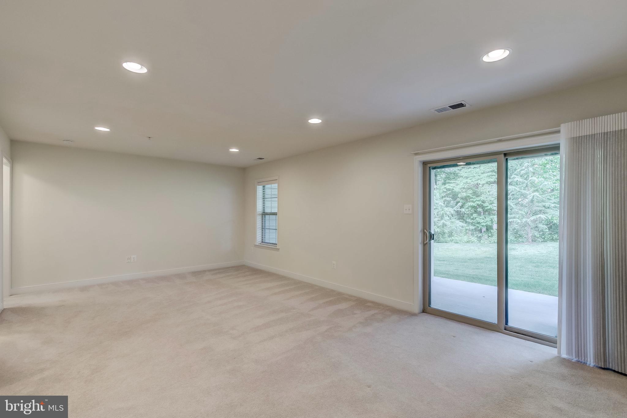 13930 Fox Hill Road Sparks, MD 21152 - Photo 23 of 30 Family Room