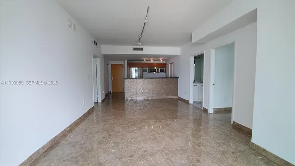 $3,595 | 253 Northeast 2nd Street, Unit 2301, Miami, FL 33132