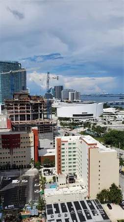 $3,595 | 253 Northeast 2nd Street, Unit 2301, Miami, FL 33132