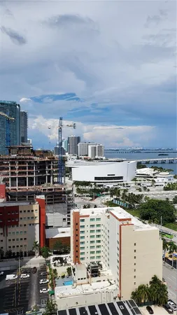 $3,595 | 253 Northeast 2nd Street, Unit 2301, Miami, FL 33132