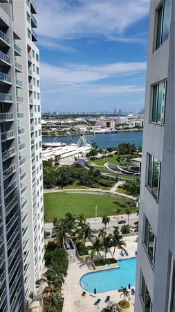 $3,595 | 253 Northeast 2nd Street, Unit 2301, Miami, FL 33132
