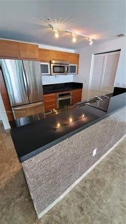 $3,595 | 253 Northeast 2nd Street, Unit 2301, Miami, FL 33132