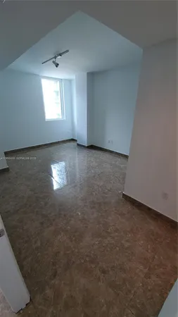 $3,595 | 253 Northeast 2nd Street, Unit 2301, Miami, FL 33132