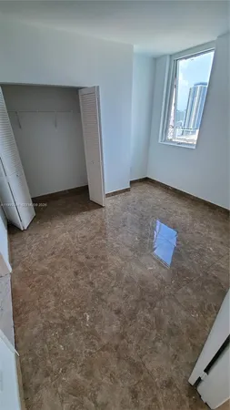 $3,595 | 253 Northeast 2nd Street, Unit 2301, Miami, FL 33132