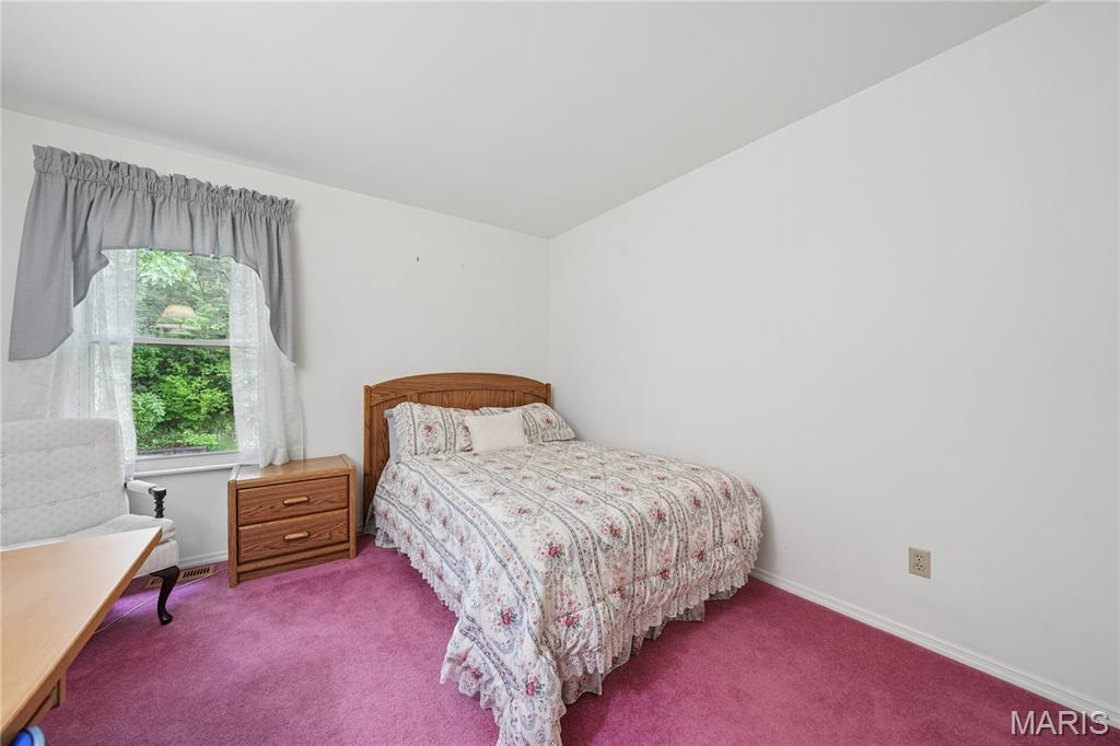 528 Spring Glen Drive Ballwin, MO 63021 - Photo 15 of 24