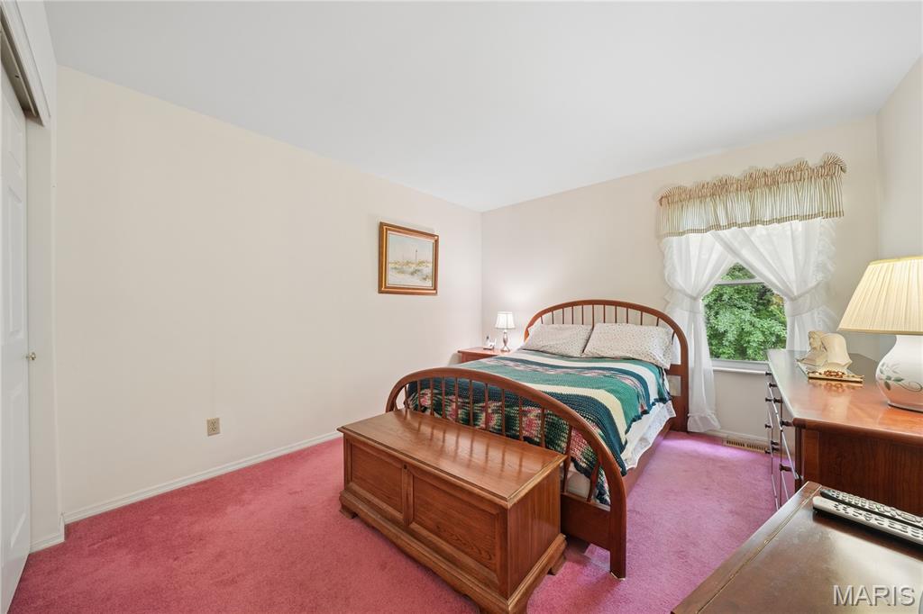 528 Spring Glen Drive Ballwin, MO 63021 - Photo 17 of 24