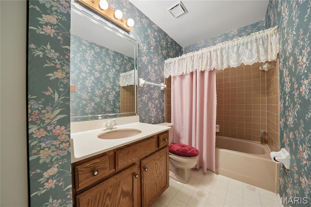 528 Spring Glen Drive Ballwin, MO 63021 - Photo 19 of 24
