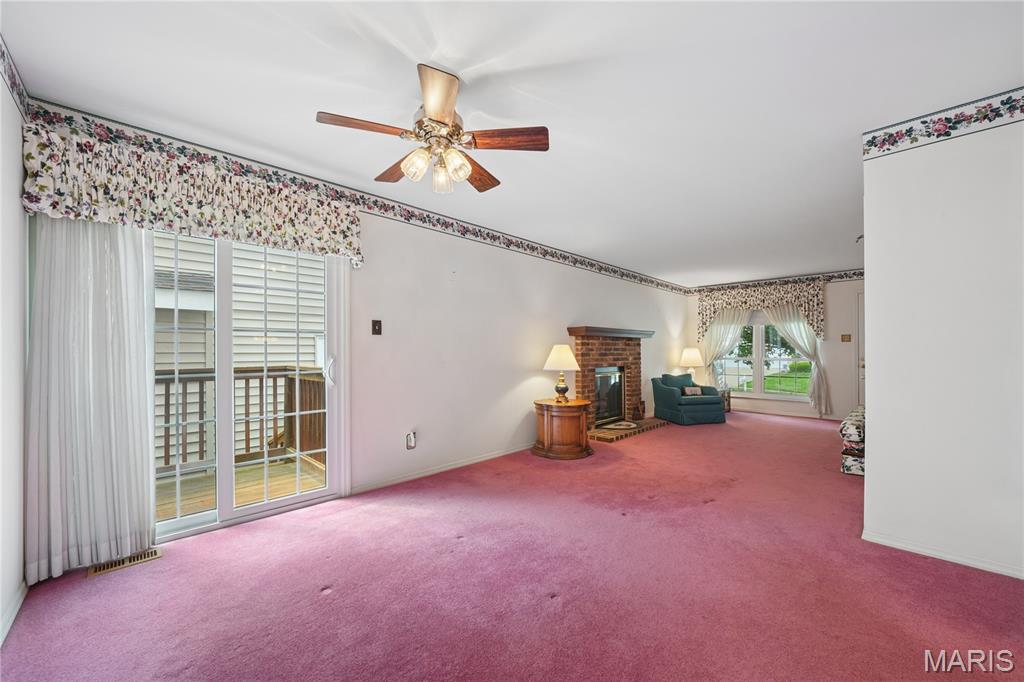 528 Spring Glen Drive Ballwin, MO 63021 - Photo 7 of 24