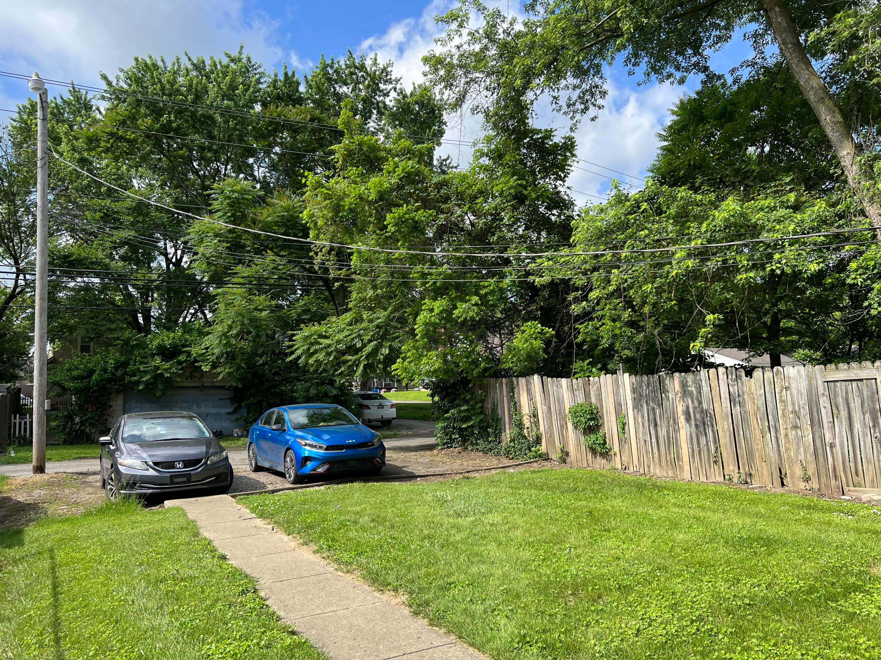 1661-1663 East Weber Road Columbus, OH 43211 - Photo 2 of 18 Off Street Parking & Alley Access