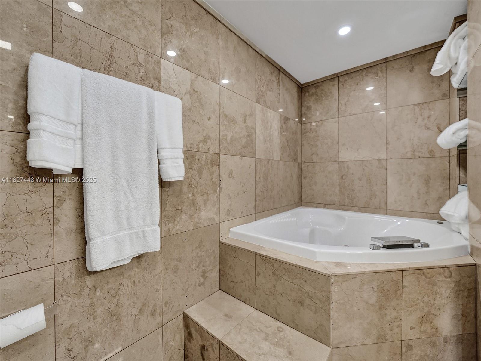 1833 South Ocean Drive, Unit 1702 Hallandale Beach, FL 33009 - Photo 40 of 80