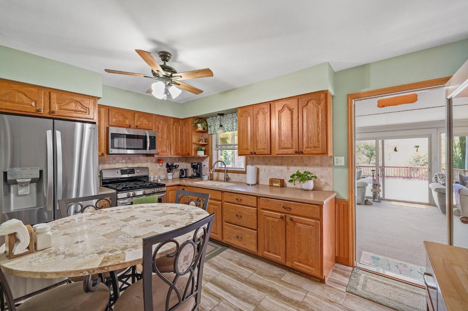 253 Walnut Lane Crown Point, IN 46307 - Photo 5 of 16 1500x999