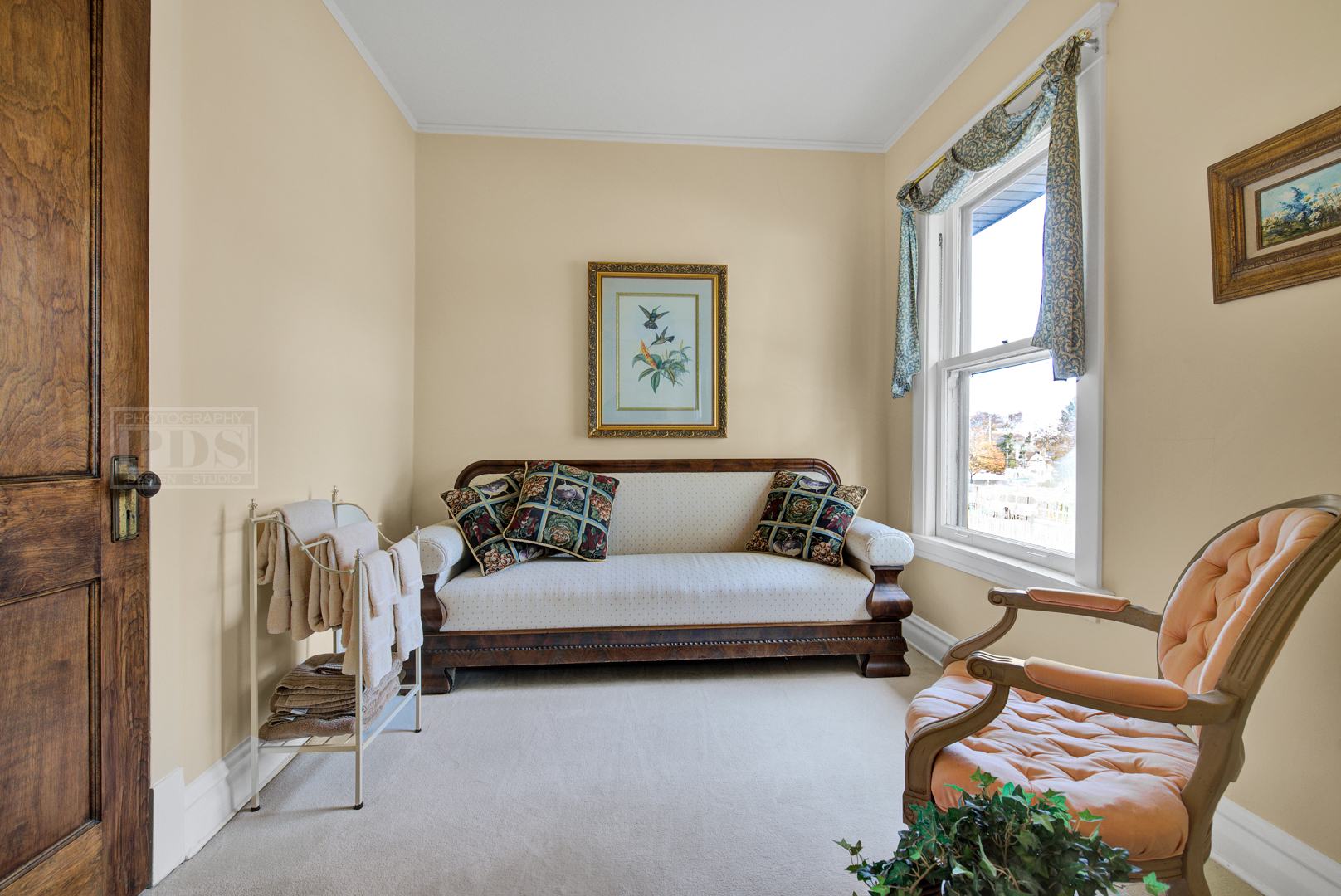 4512 Wolf Road Western Springs, IL 60558 - Photo 30 of 40 a bedroom with furniture and a window