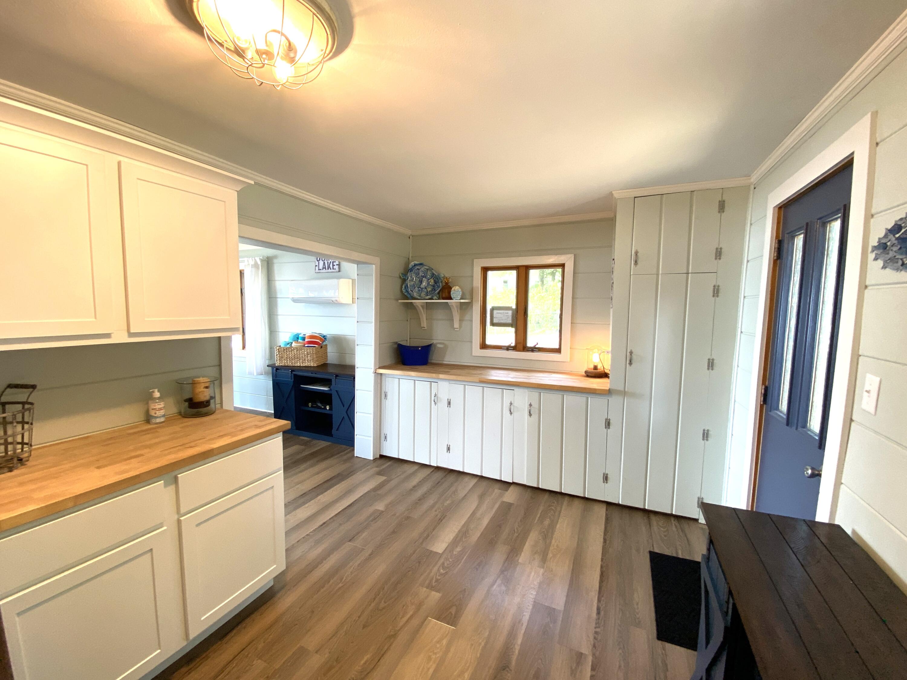 4537 Cordes Road Delton, MI 49046 - Photo 8 of 27 Kitchen 4-4