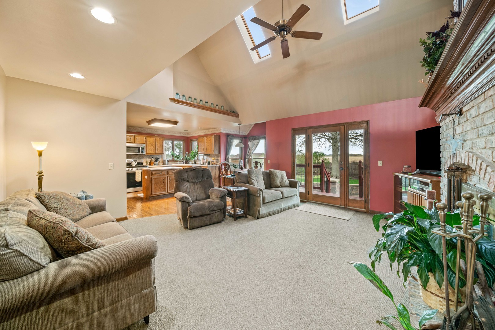 520 Rees Street Hinckley, IL 60520 - Photo 5 of 34 Gallery Image 5