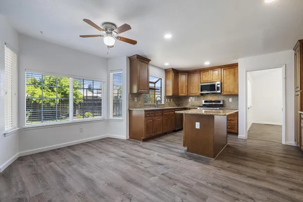 $675,000 | 800 Treasure Lane, Manteca, CA 95337