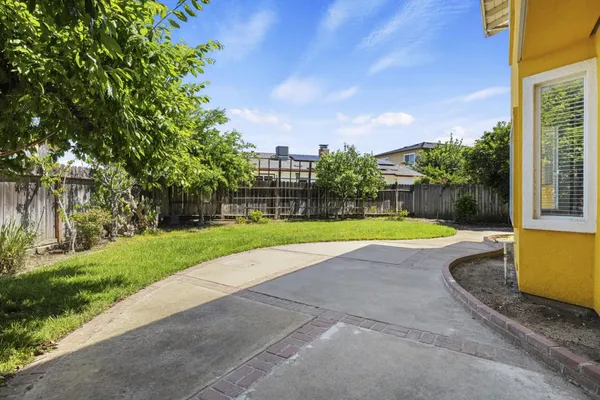 $675,000 | 800 Treasure Lane, Manteca, CA 95337