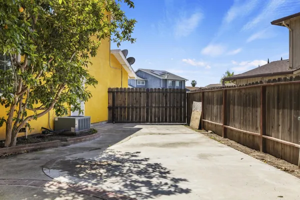 $675,000 | 800 Treasure Lane, Manteca, CA 95337