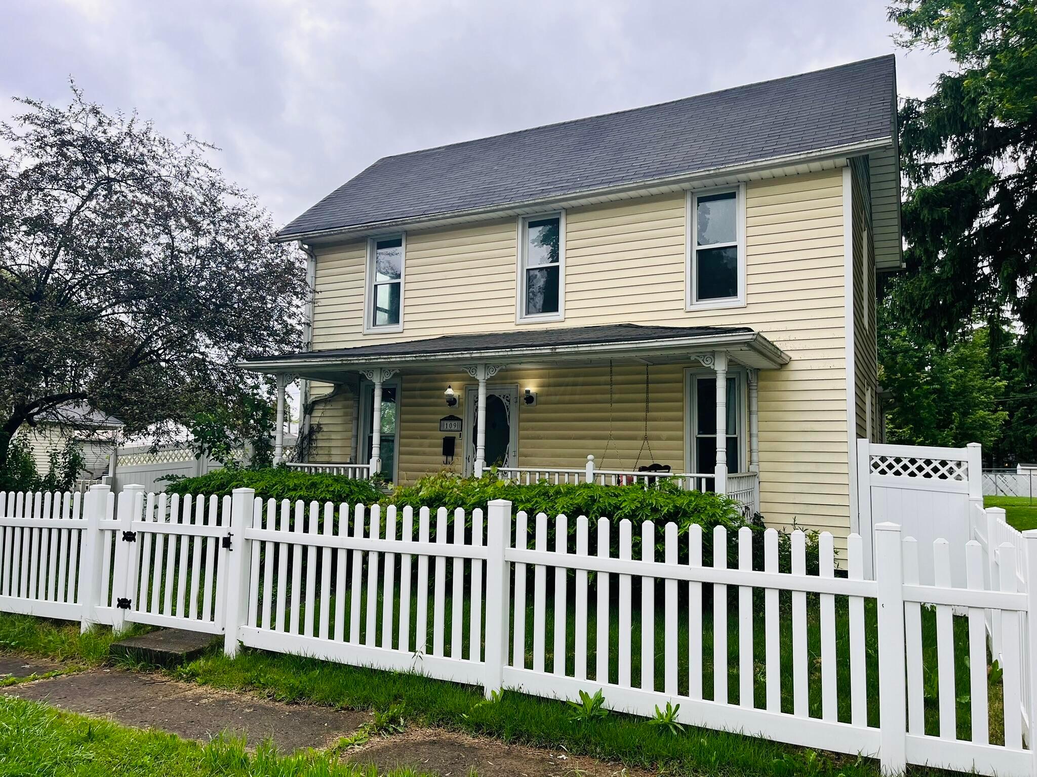 109 Roe Avenue Newark, OH 43055 - Photo 1 of 1 IMG_8764