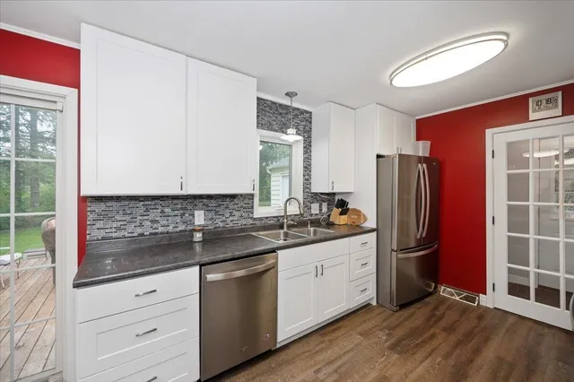 $294,900 | 109 Highway 61 West, Esko, MN 55733