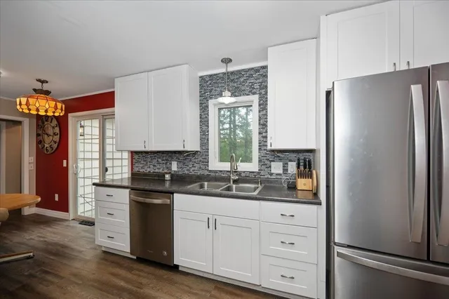 $294,900 | 109 Highway 61 West, Esko, MN 55733