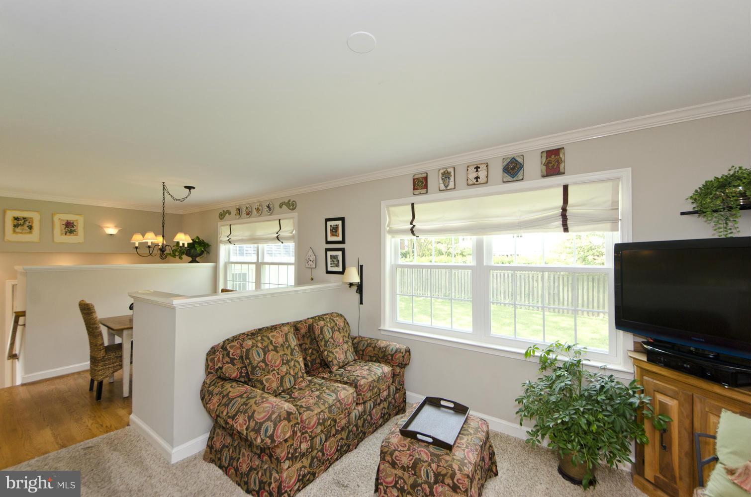 4924 34th Road North Arlington, VA 22207 - Photo 11 of 27 Family Room