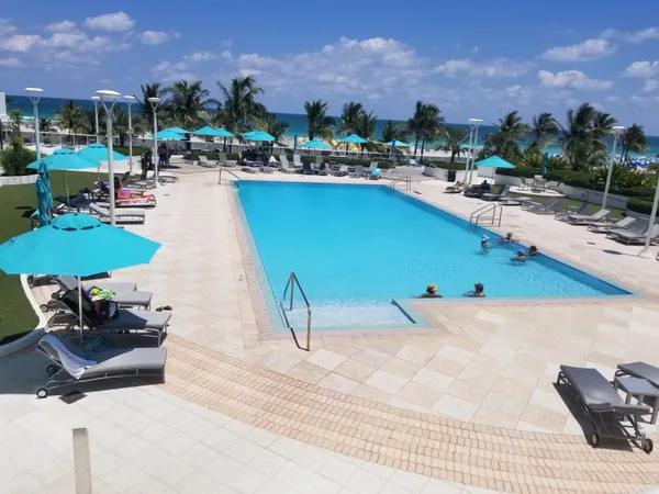 $2,650 | 100 Lincoln Road, Unit 1524, Miami Beach, FL 33139