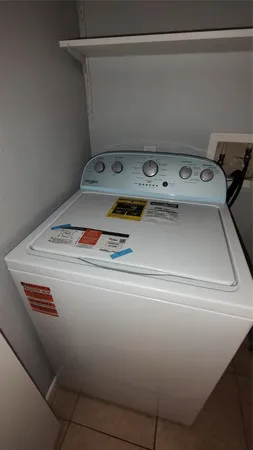 $1,500 | 4513 Avenue P 1/2, Unit 4, Galveston, TX 77551