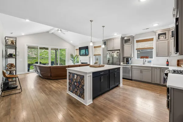 $639,000 | 5648 Acadia Drive, Chattanooga, TN 37415