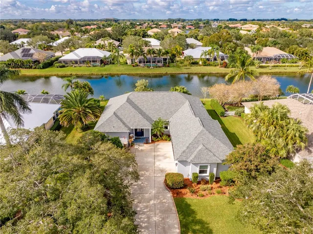 $475,000 | 1035 Quail Court Southwest, Vero Beach, FL 32968