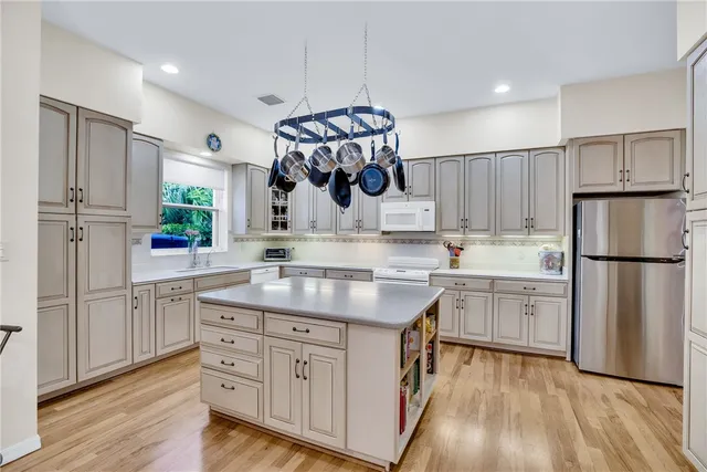 $475,000 | 1035 Quail Court Southwest, Vero Beach, FL 32968