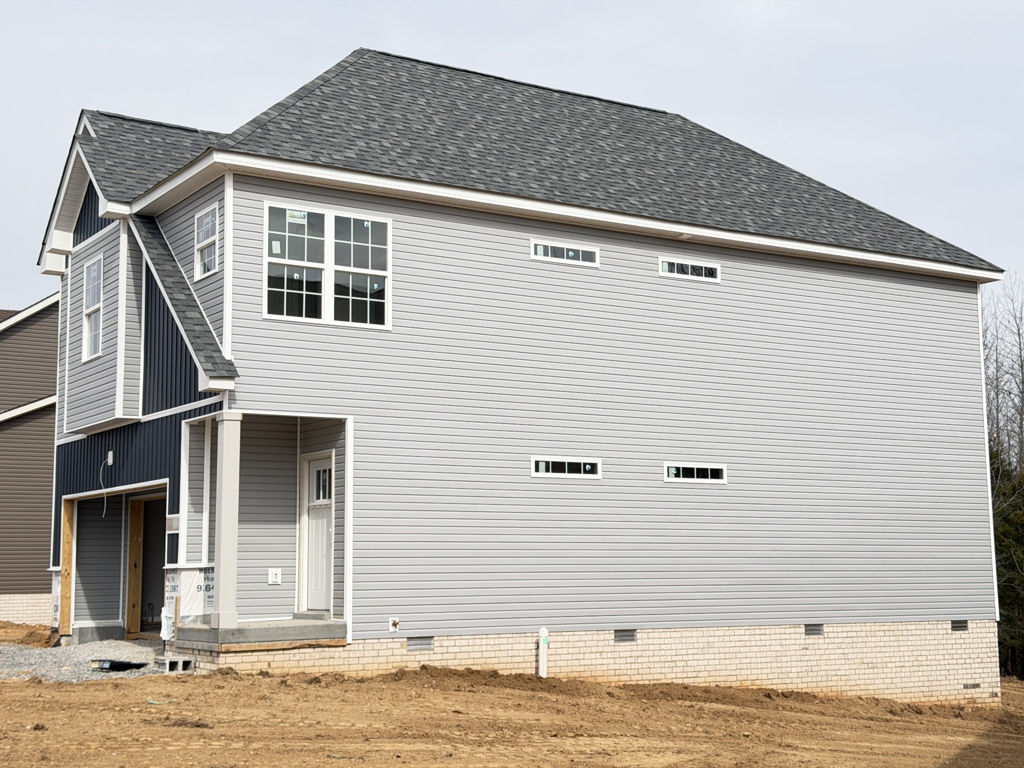 124 Hummingbird Way Clarksville, TN 37043 - Photo 2 of 12 a front view of a house