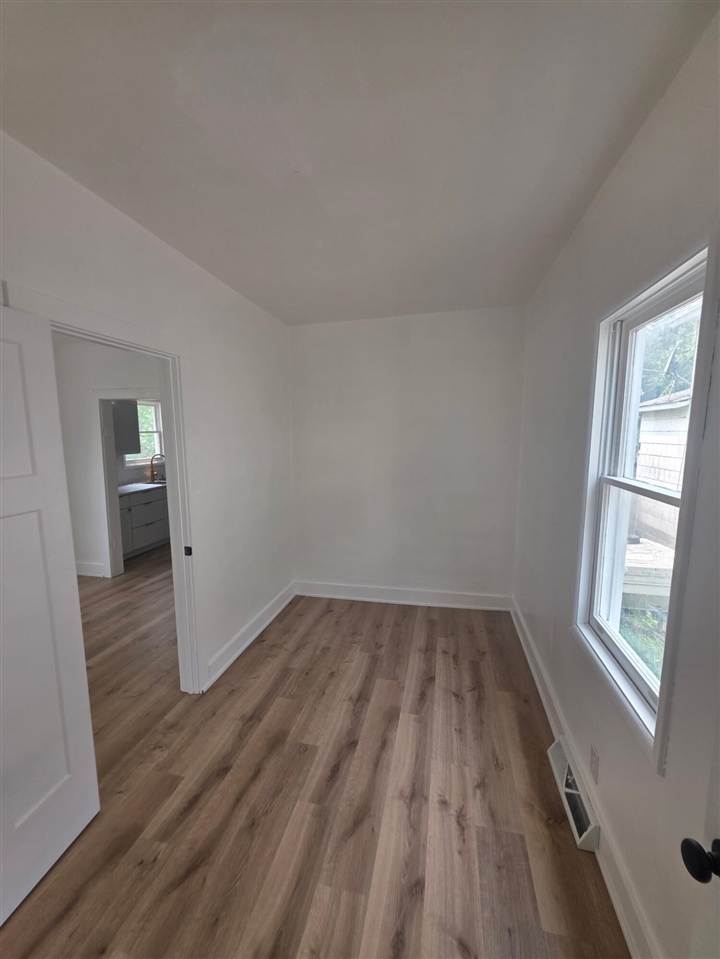 718 Ramsdell Street Manistee, MI 49660 - Photo 15 of 29