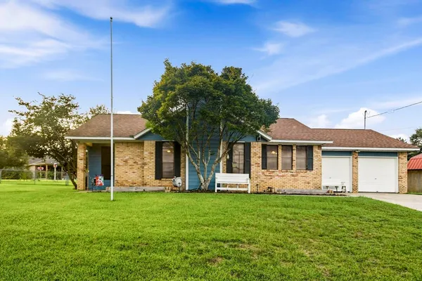 $199,900 | 7 Angela Circle, Petal, MS 39465
