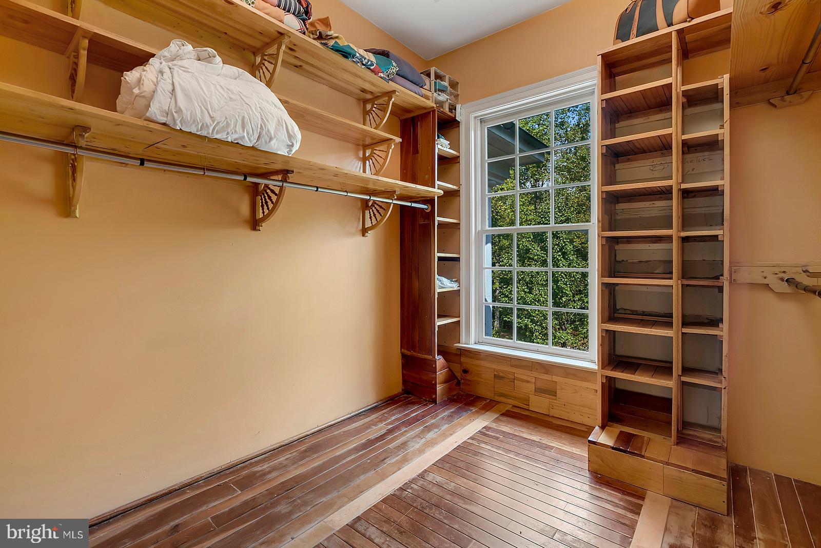 3318 Bust Head Road The Plains, VA 20198 - Photo 42 of 61 Upper level walk in closet